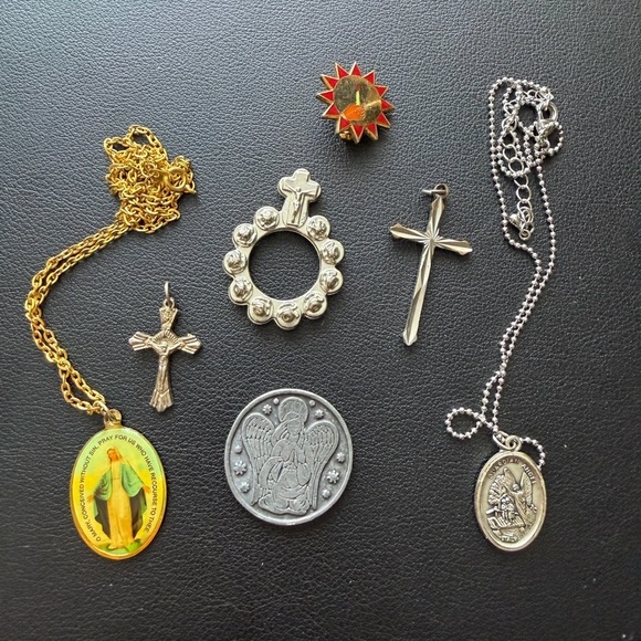 Vintage Jewelry - Vintage Religious Jewelry Lot